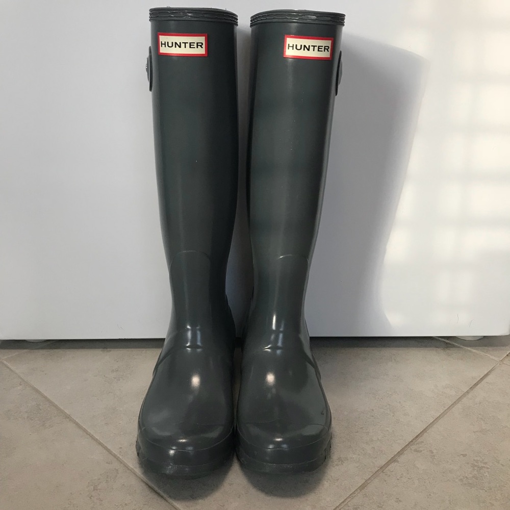 Tall hunter boots
